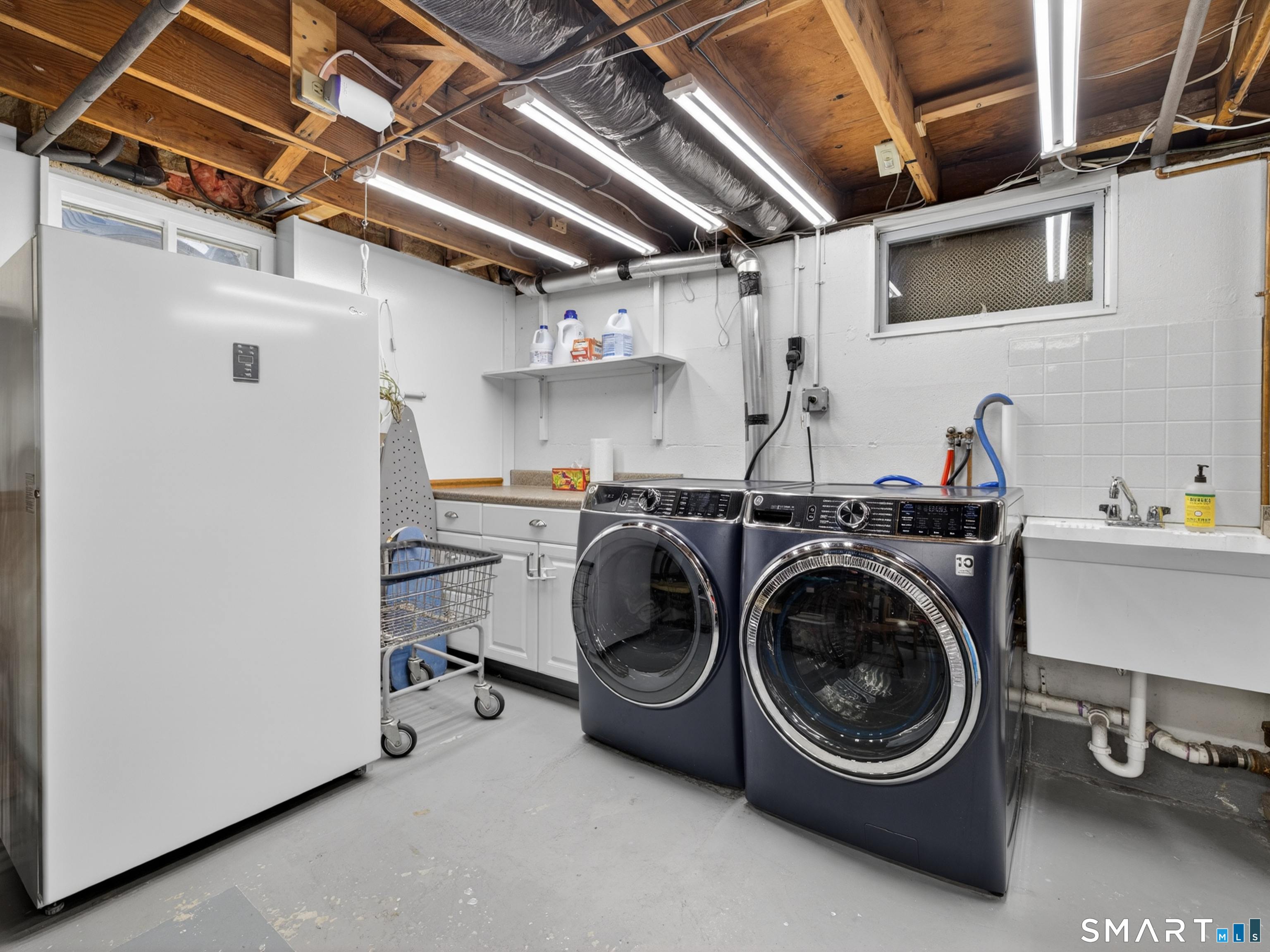 52 Division Street Groton CT 06340