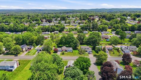 9 Pond Side Drive Wethersfield CT 06109
