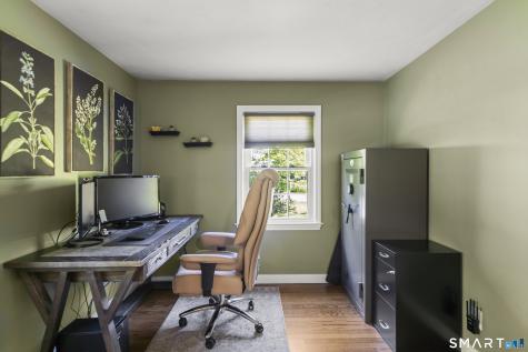19 Westwood Drive Simsbury CT 06070