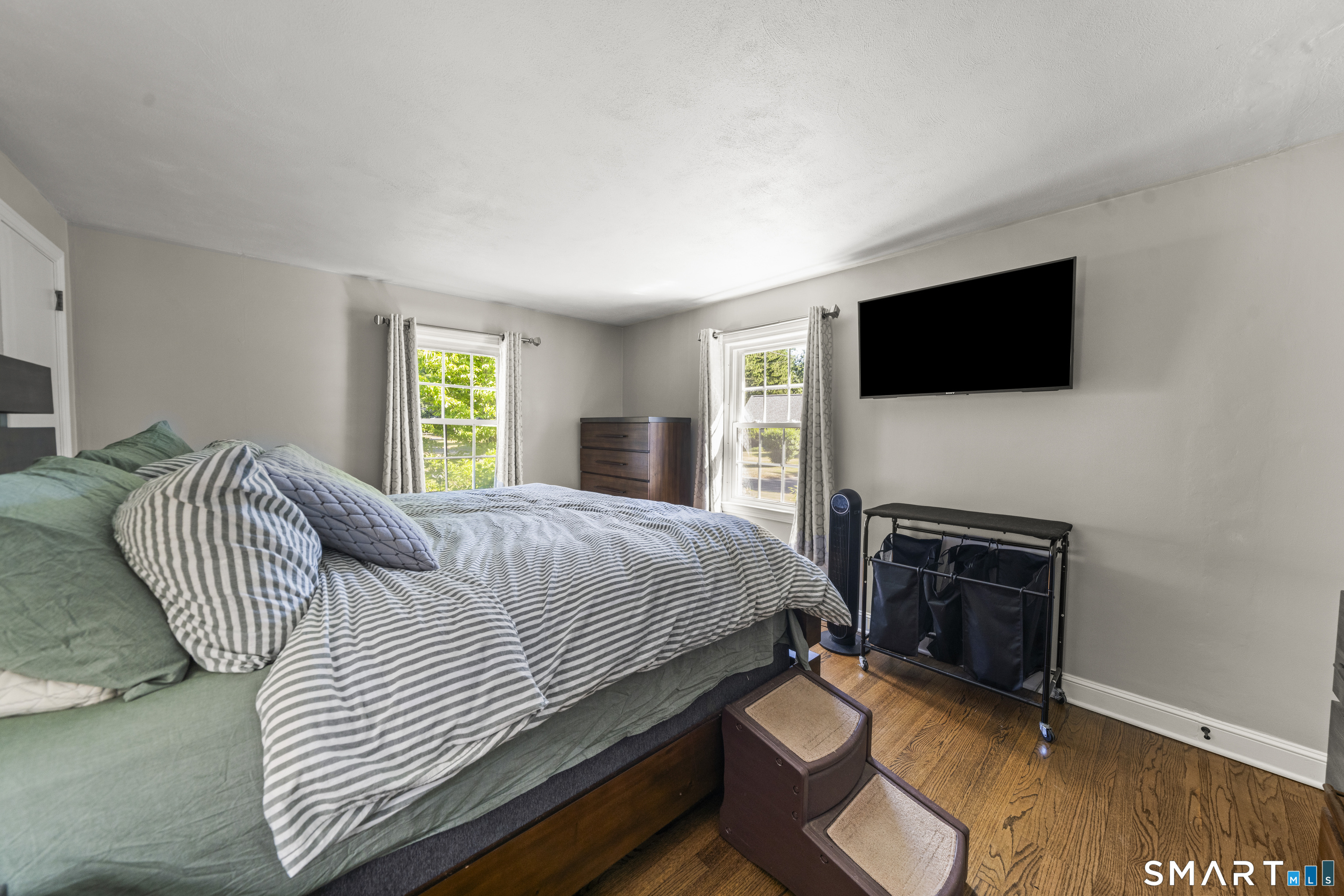 19 Westwood Drive Simsbury CT 06070