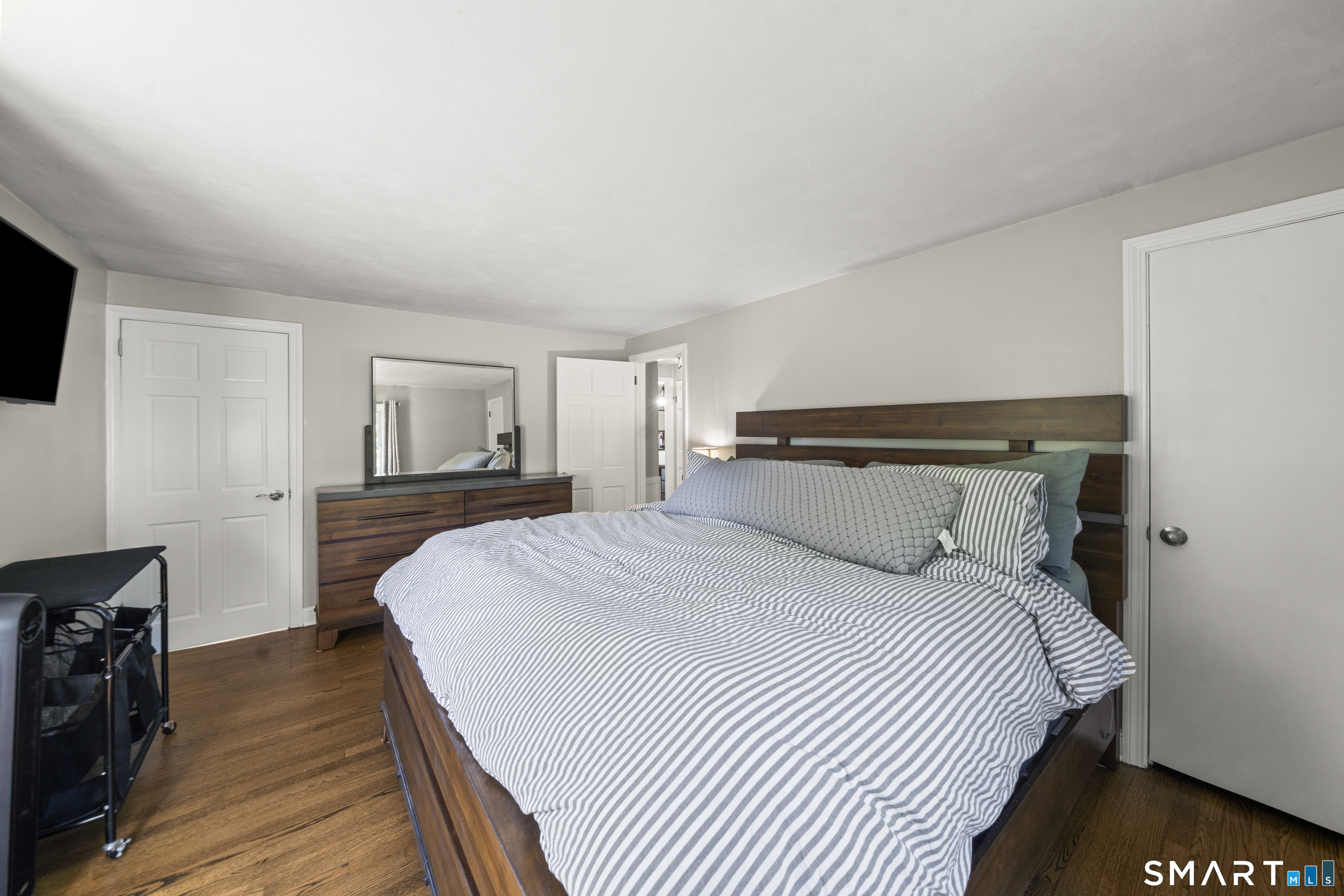 19 Westwood Drive Simsbury CT 06070