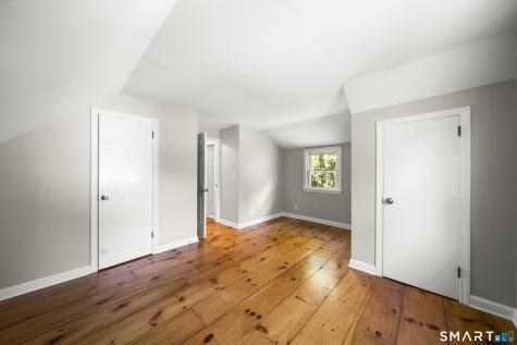 19 Westwood Drive Simsbury CT 06070