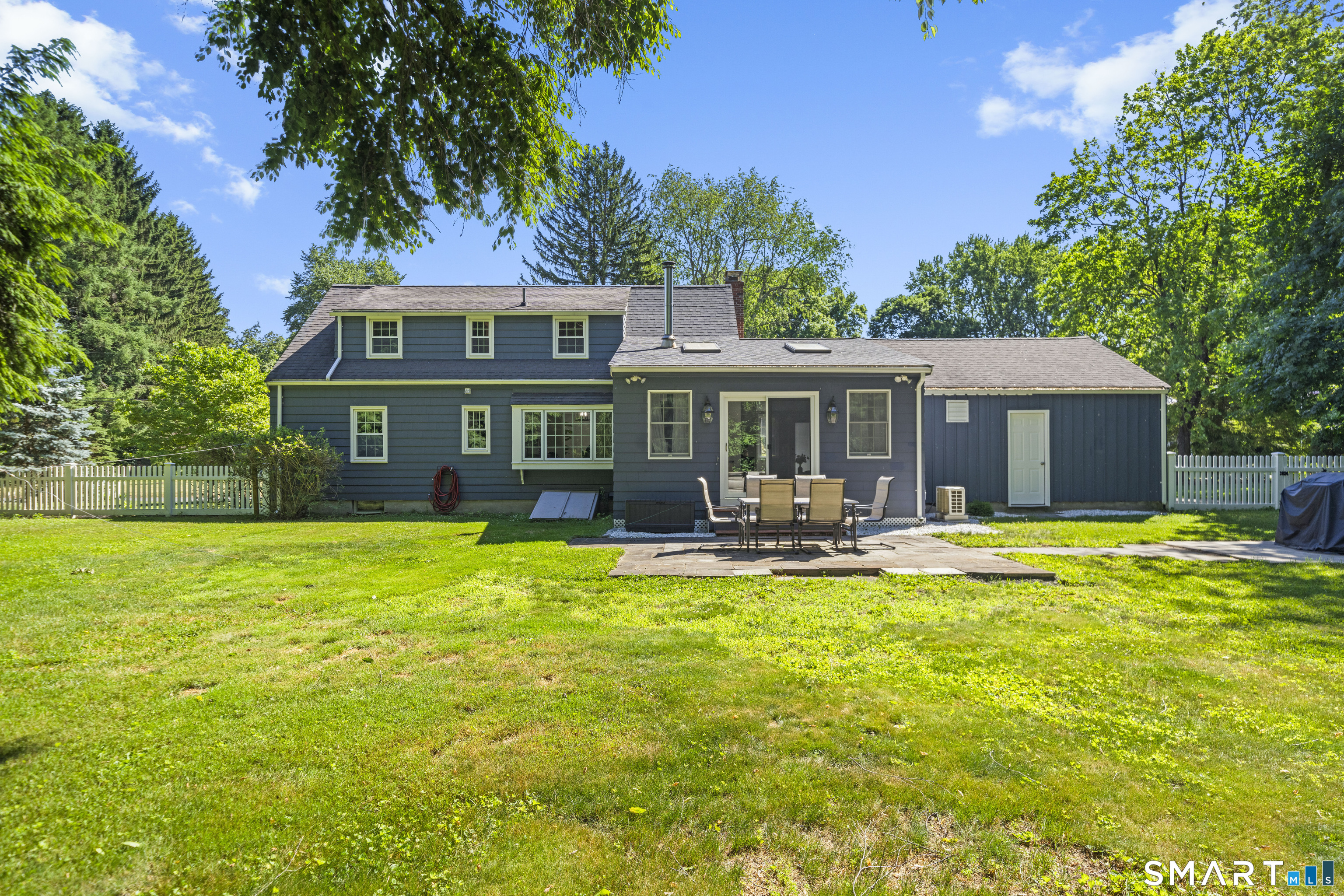 19 Westwood Drive Simsbury CT 06070