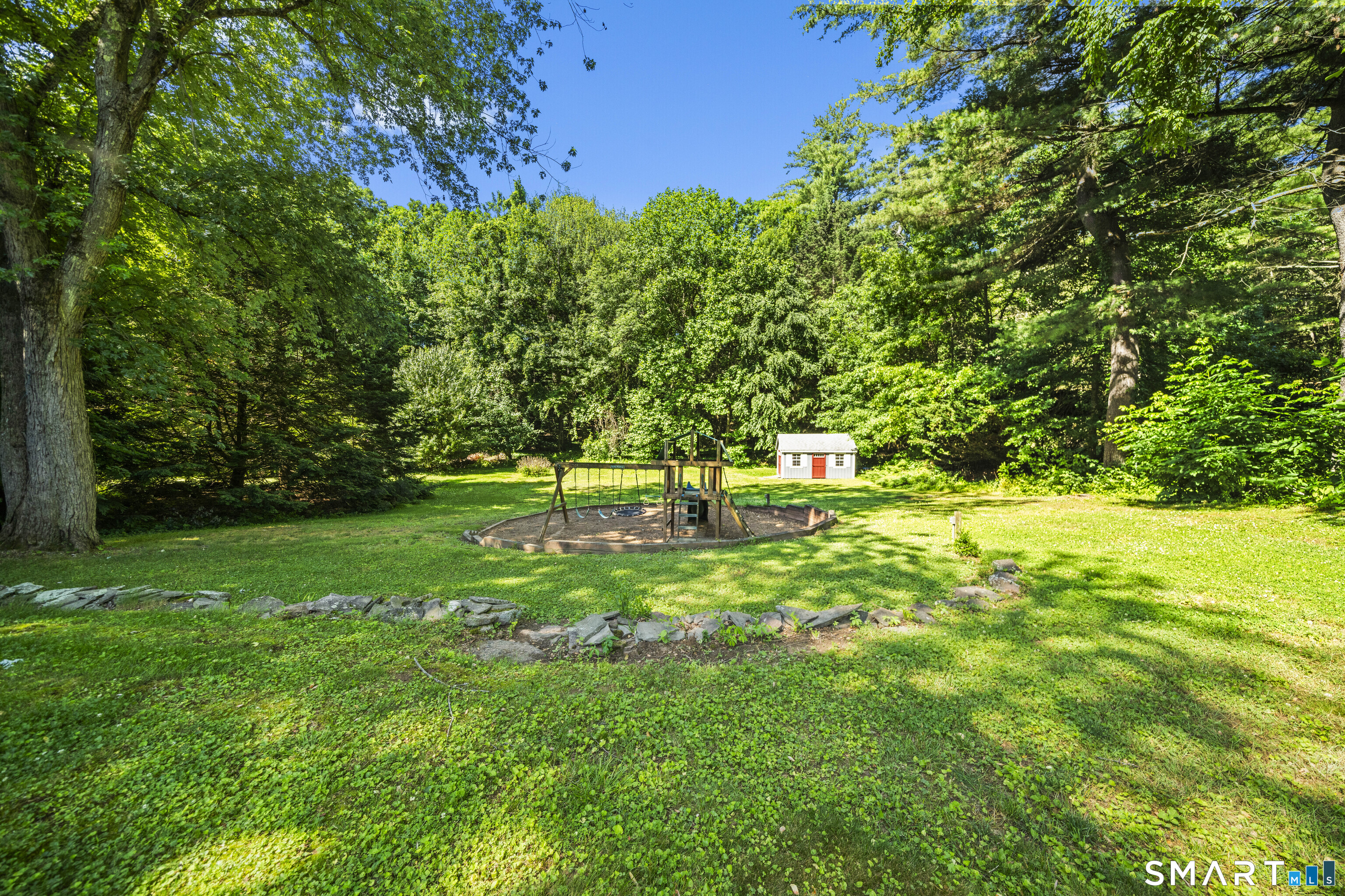 19 Westwood Drive Simsbury CT 06070
