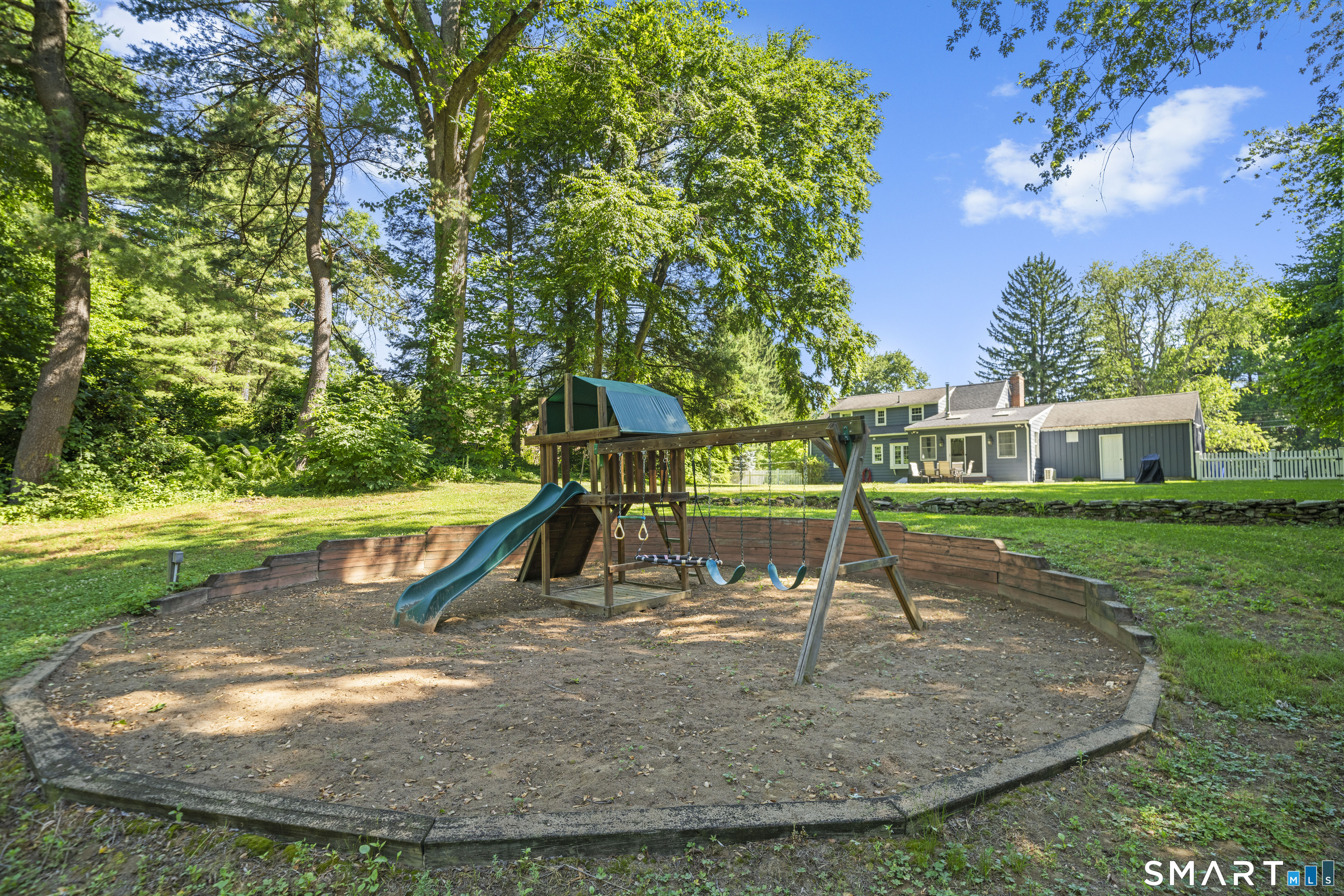 19 Westwood Drive Simsbury CT 06070