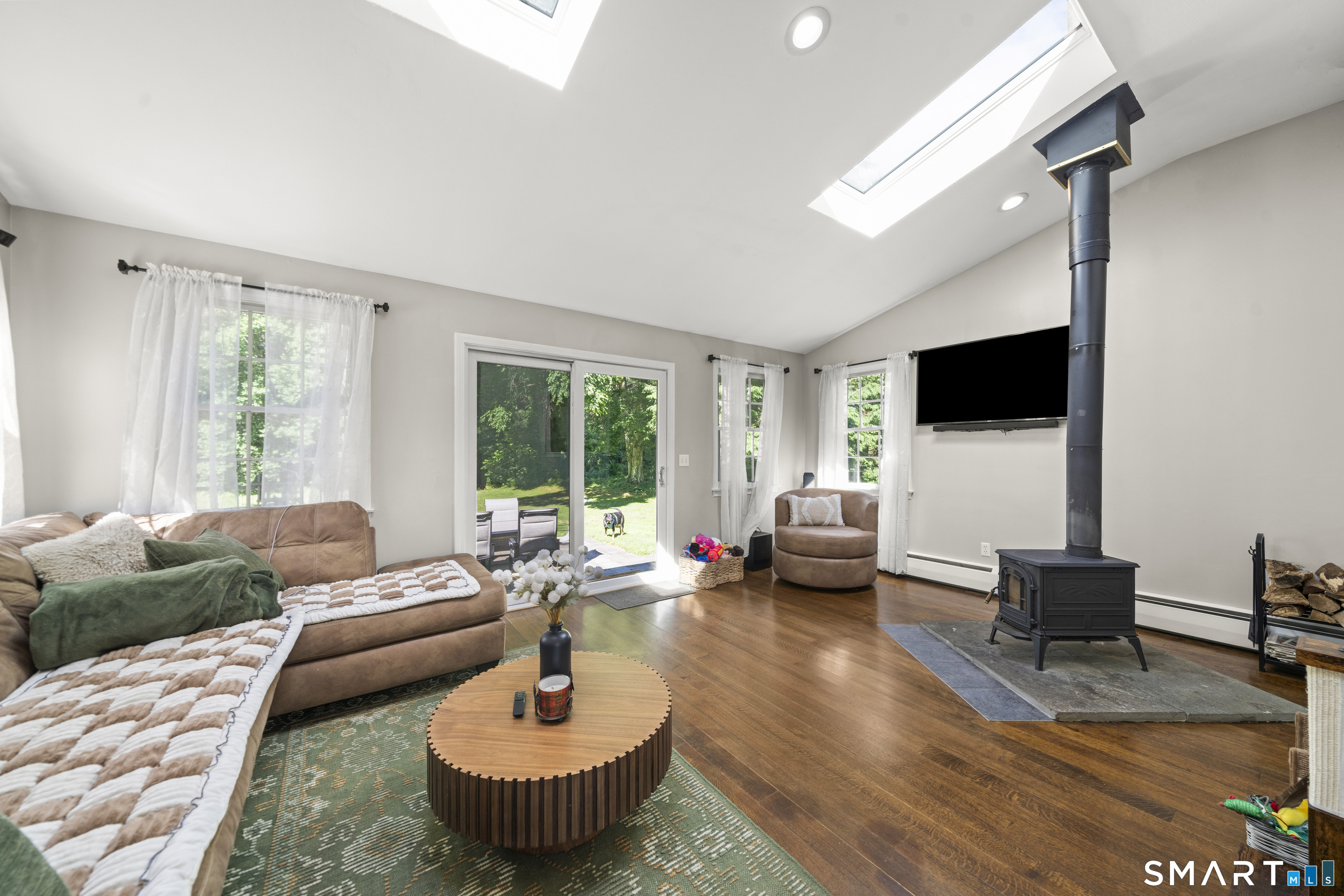 19 Westwood Drive Simsbury CT 06070