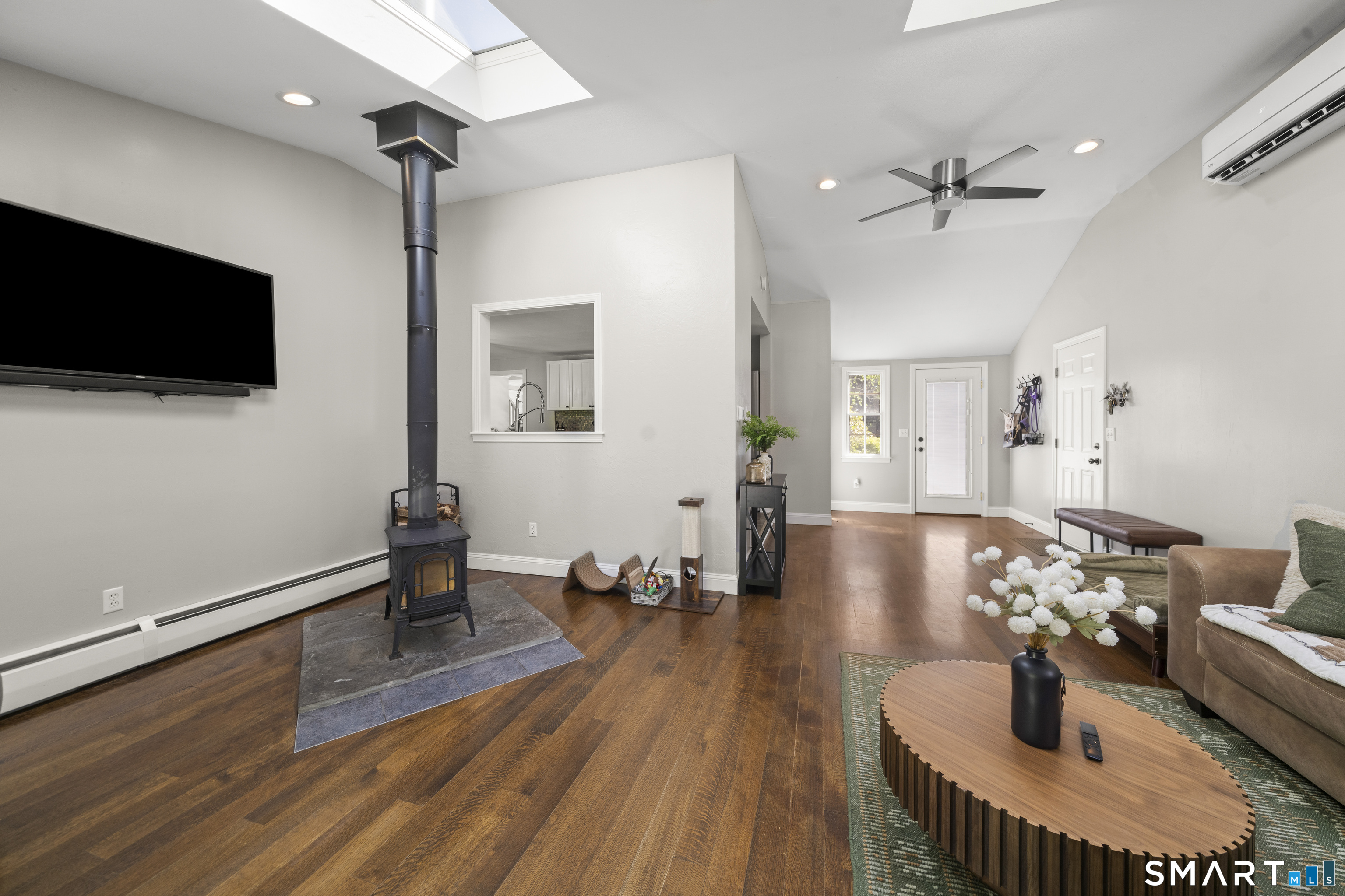 19 Westwood Drive Simsbury CT 06070
