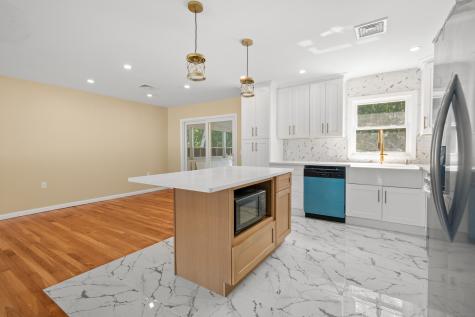 146 Black Point Road East Lyme CT 06357