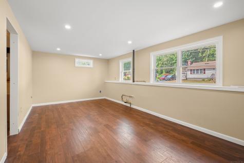 146 Black Point Road East Lyme CT 06357