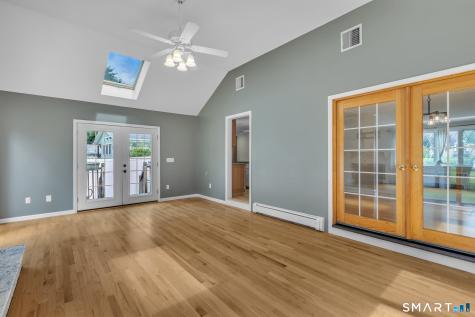 1591 Main Street Newington CT 06111