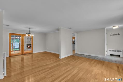 1591 Main Street Newington CT 06111