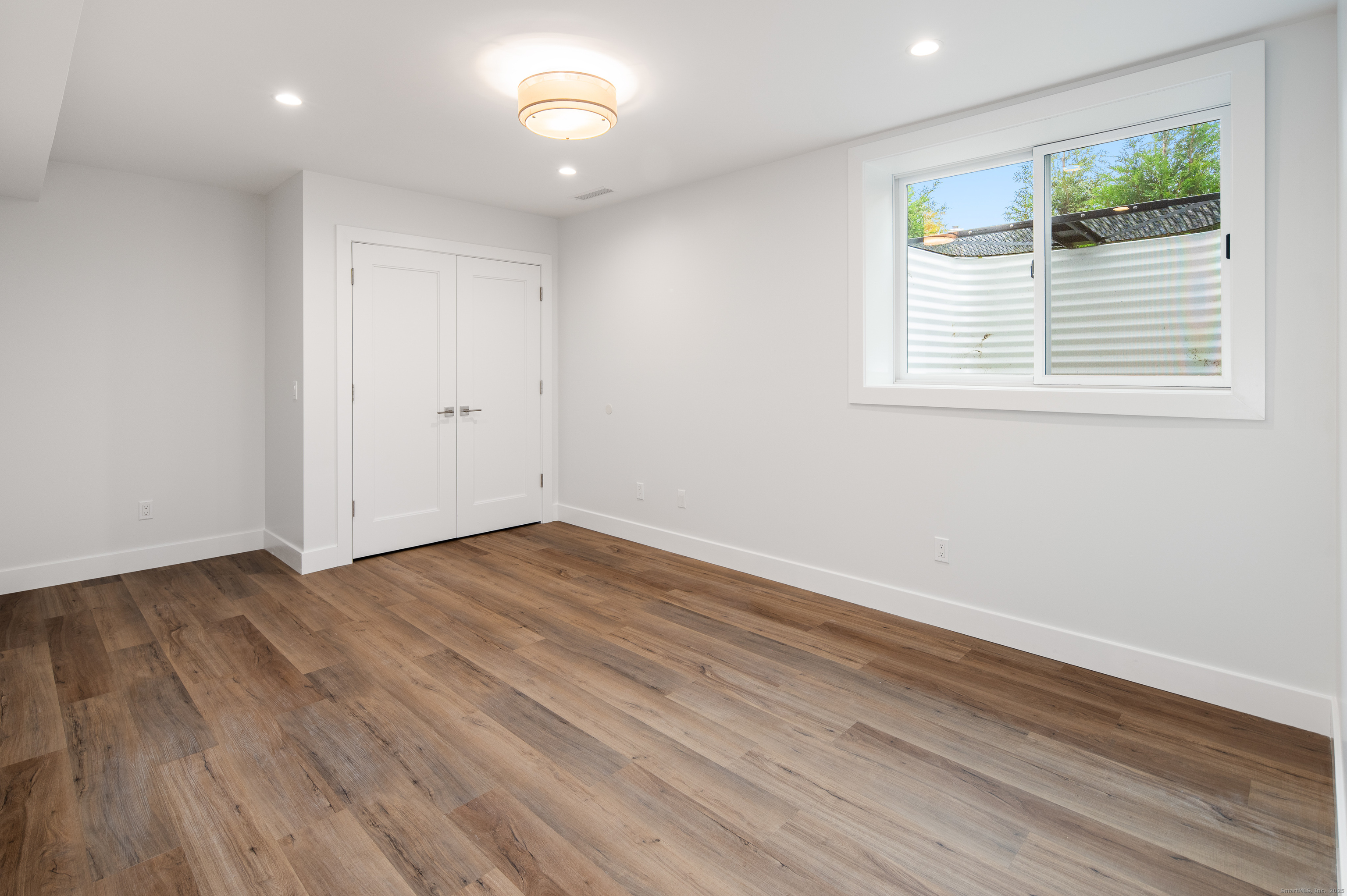 12 Walnut Ridge Court Stamford CT 06904