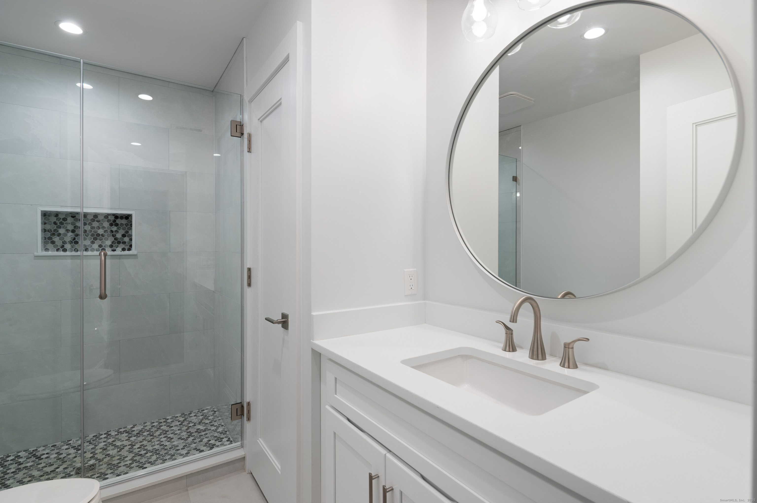 12 Walnut Ridge Court Stamford CT 06904