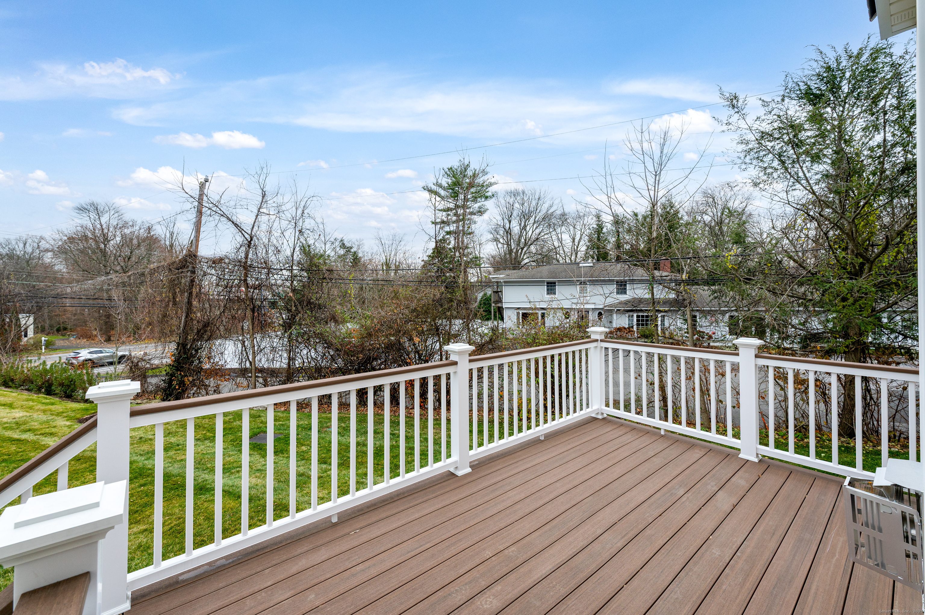 12 Walnut Ridge Court Stamford CT 06904