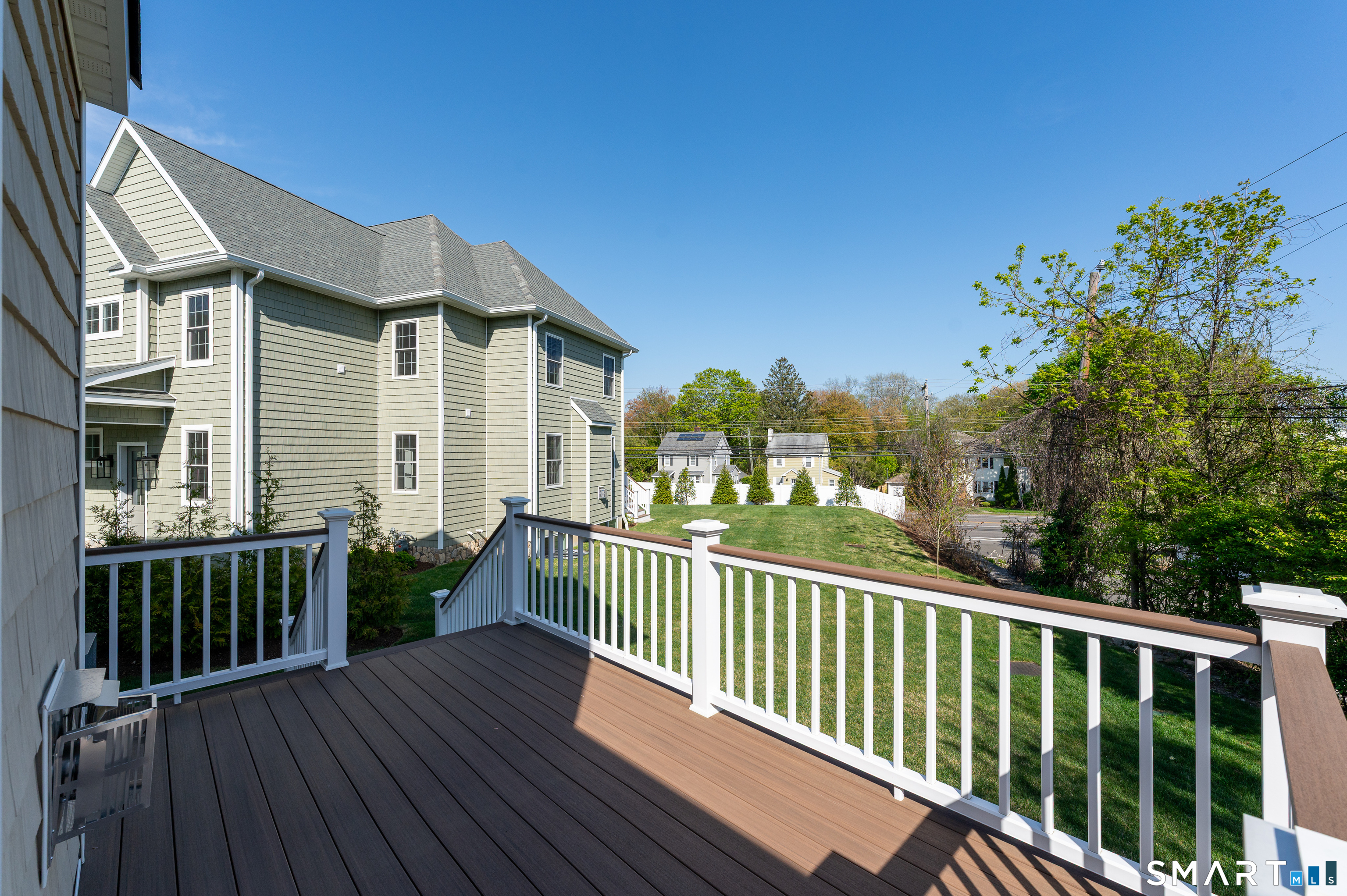12 Walnut Ridge Court Stamford CT 06904