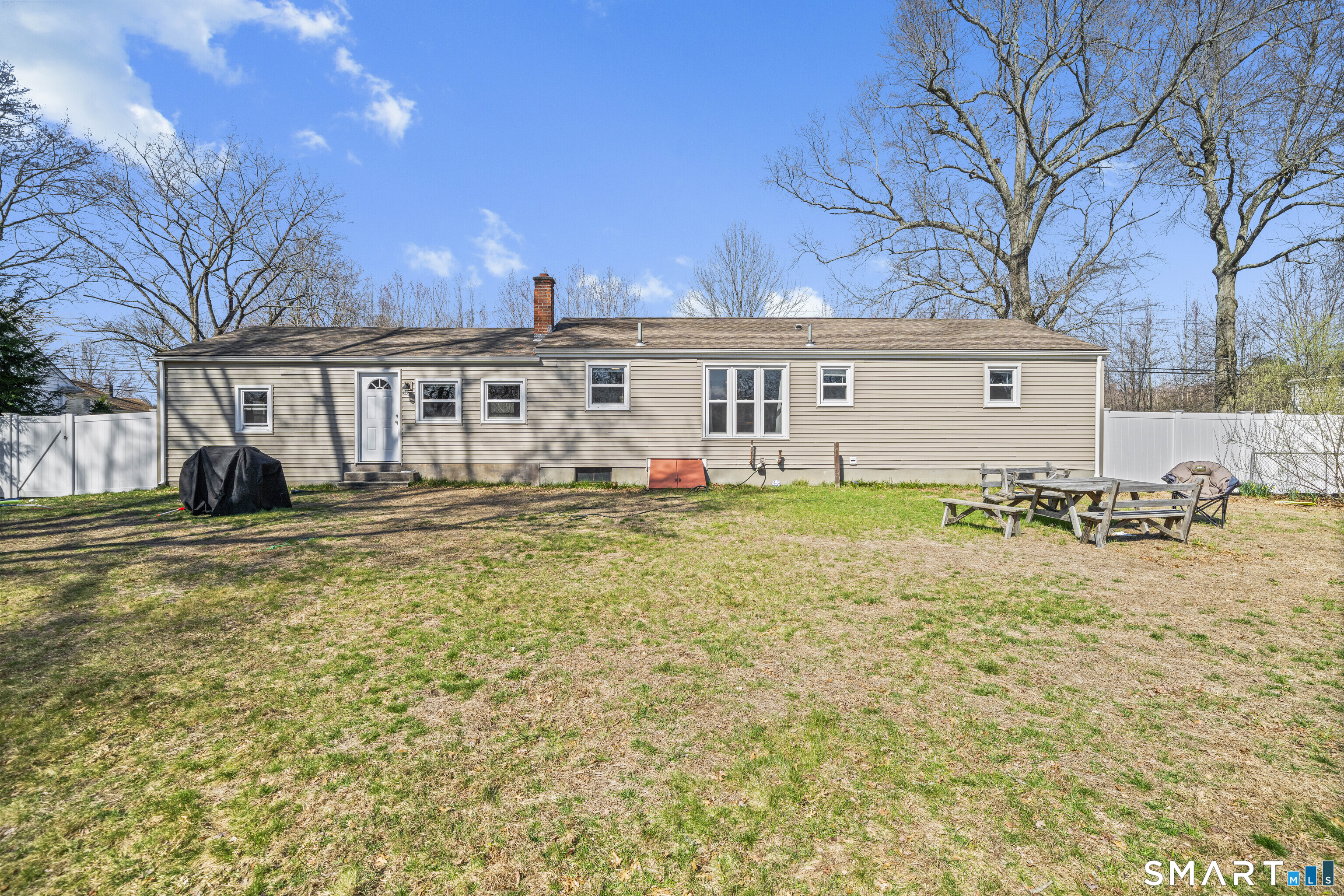 89 Steele Road Enfield CT 06082
