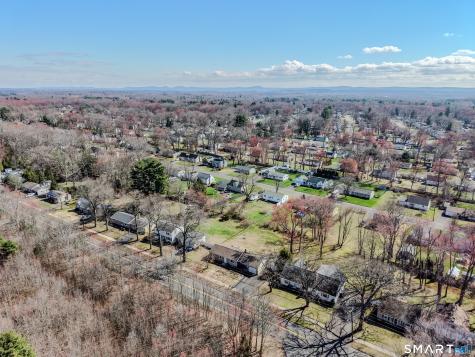 89 Steele Road Enfield CT 06082
