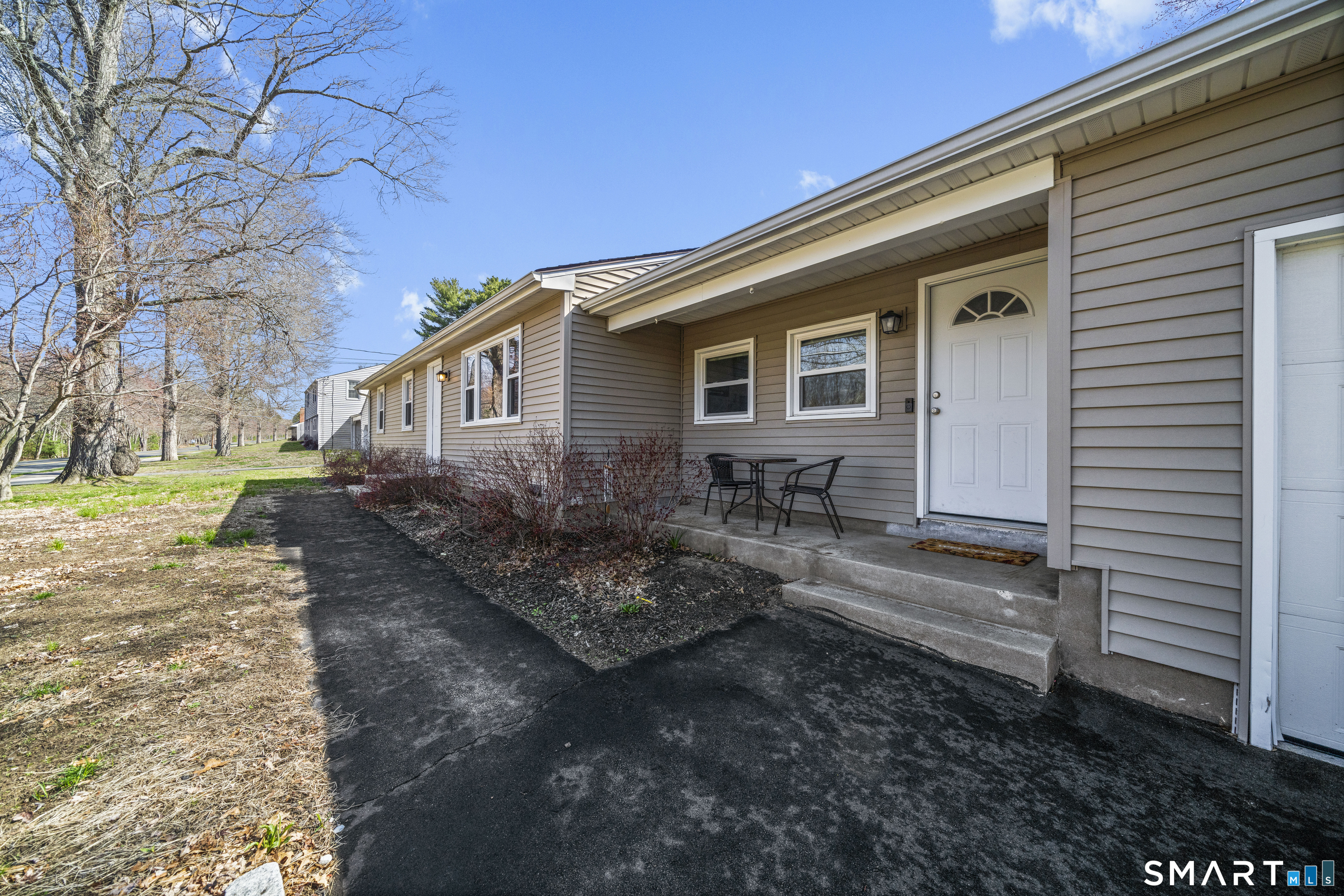 89 Steele Road Enfield CT 06082