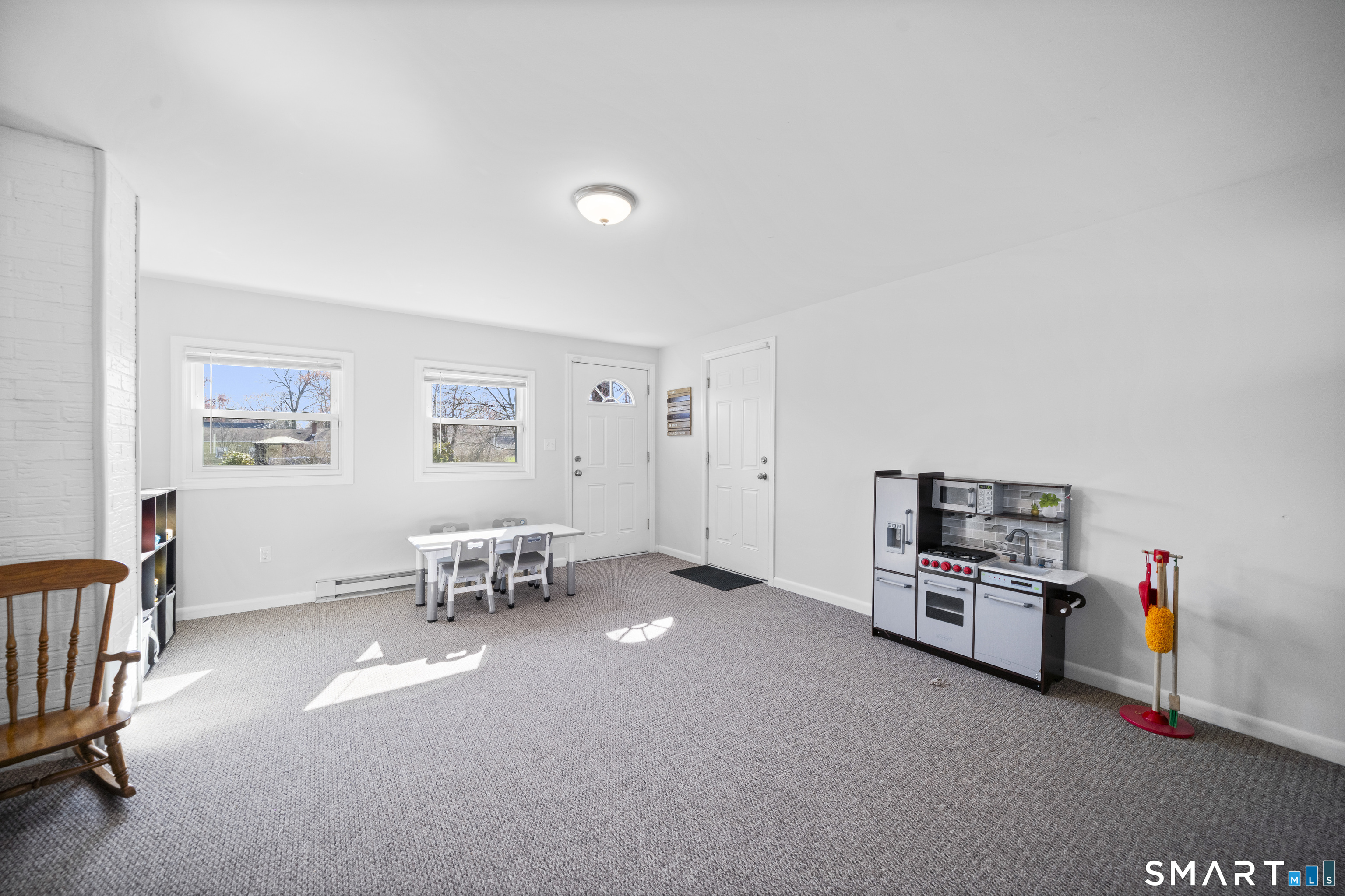 89 Steele Road Enfield CT 06082