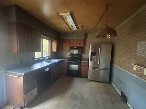 16 Deepwood Drive Cheshire CT 06410