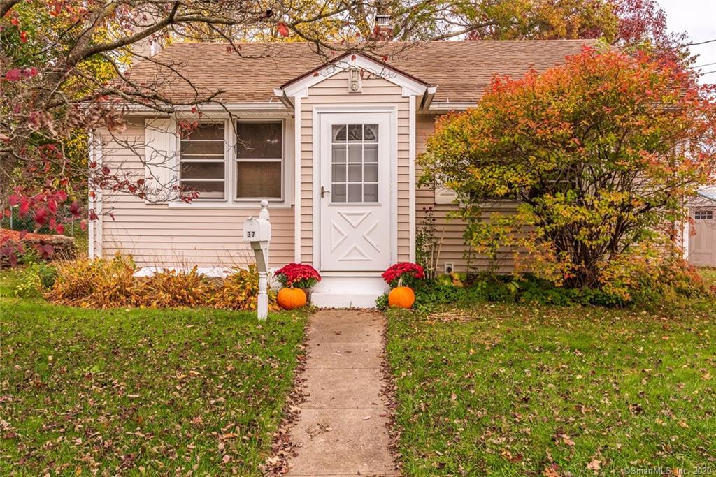 37 Sunnyside Drive Shelton CT 06484