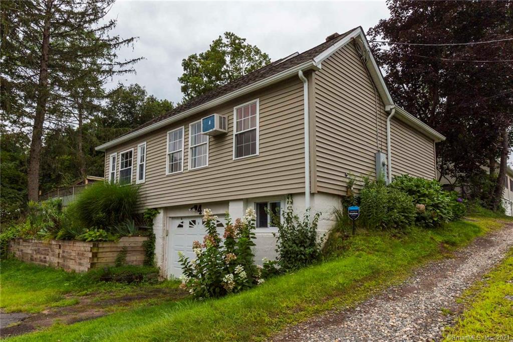 4 Grove Road Portland CT 06480