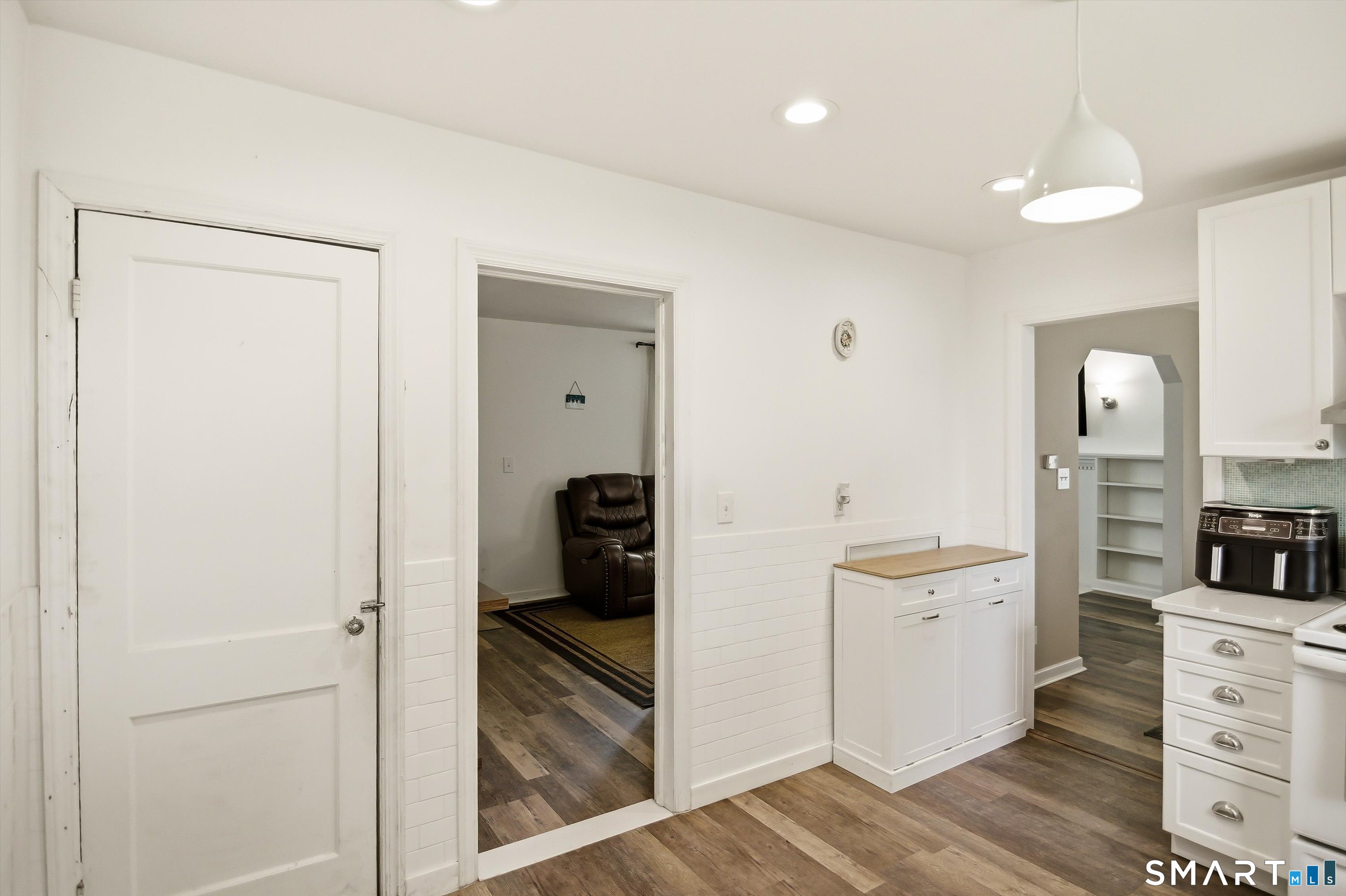506 Lighthouse Road New Haven CT 06512