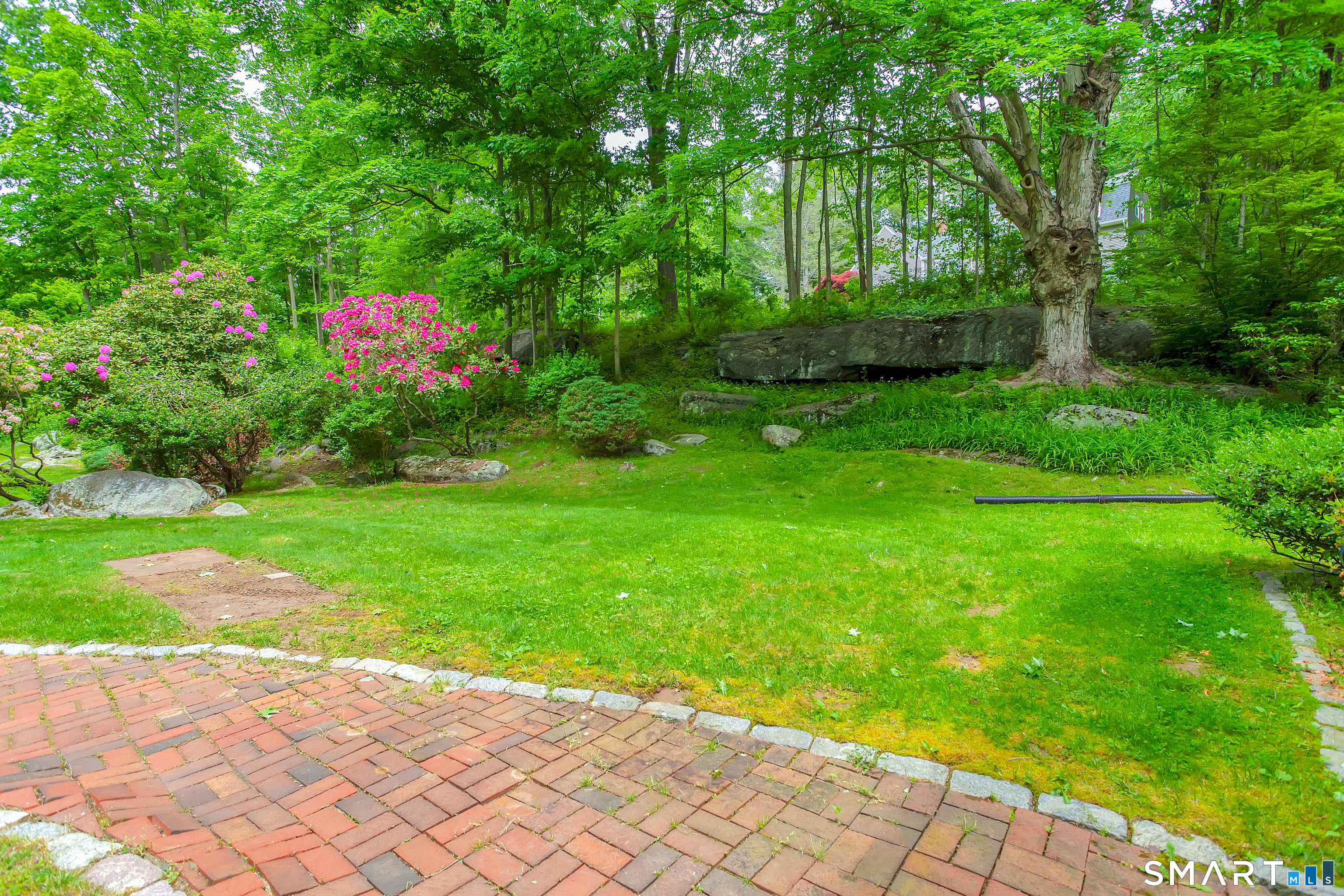 29 Hungry Hill Circle Guilford CT 06437