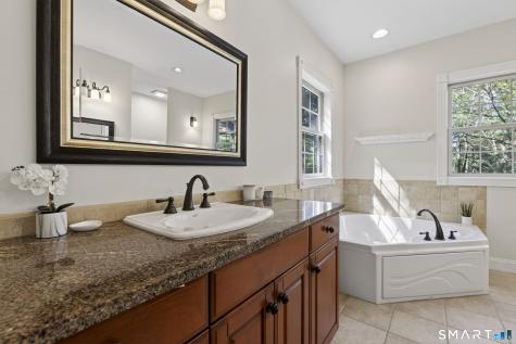 65 Middle Road Preston CT 06365