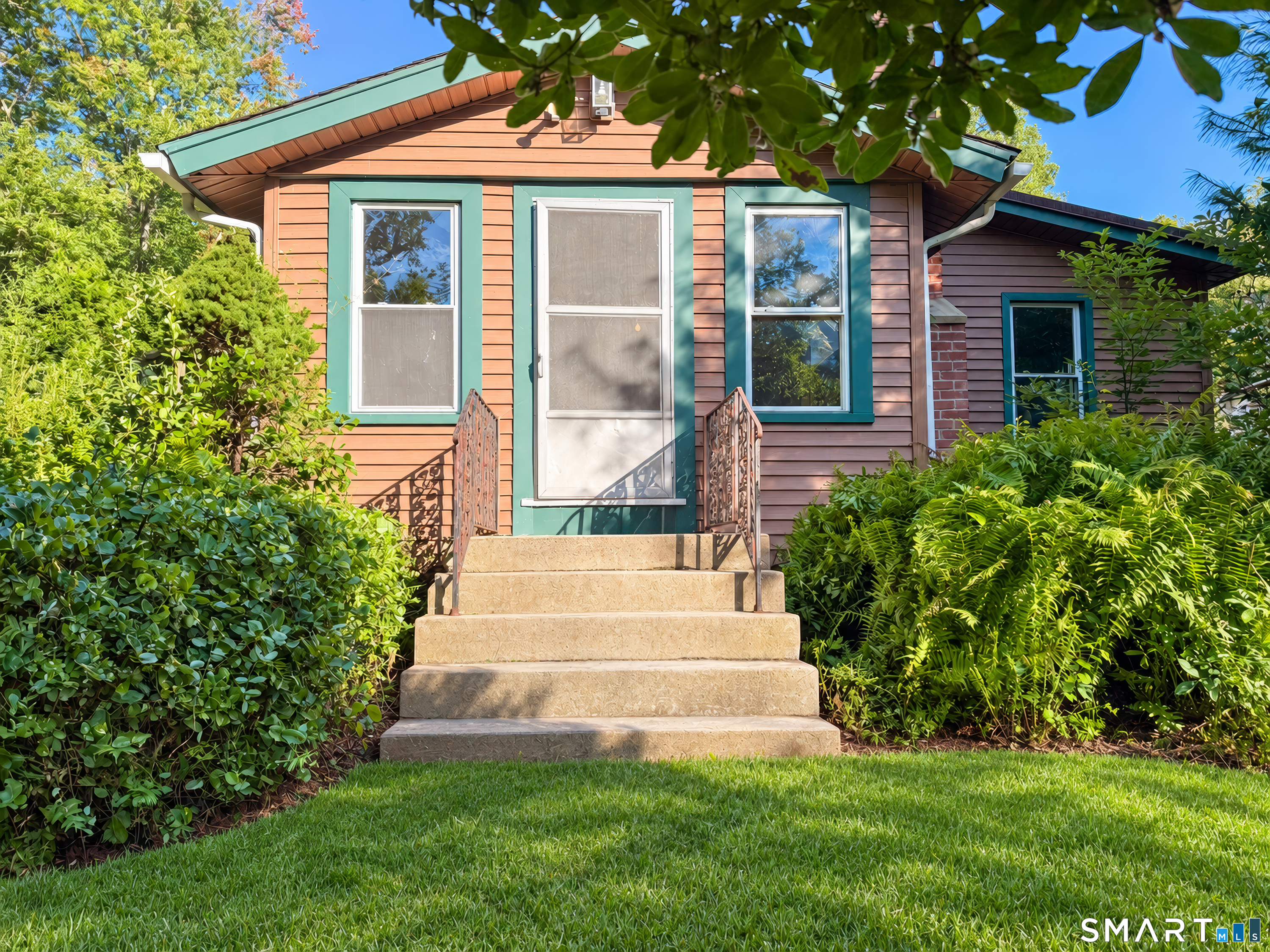 606 North Madison Road Guilford CT 06437