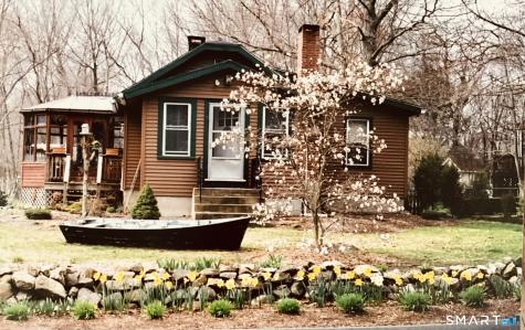 606 North Madison Road Guilford CT 06437