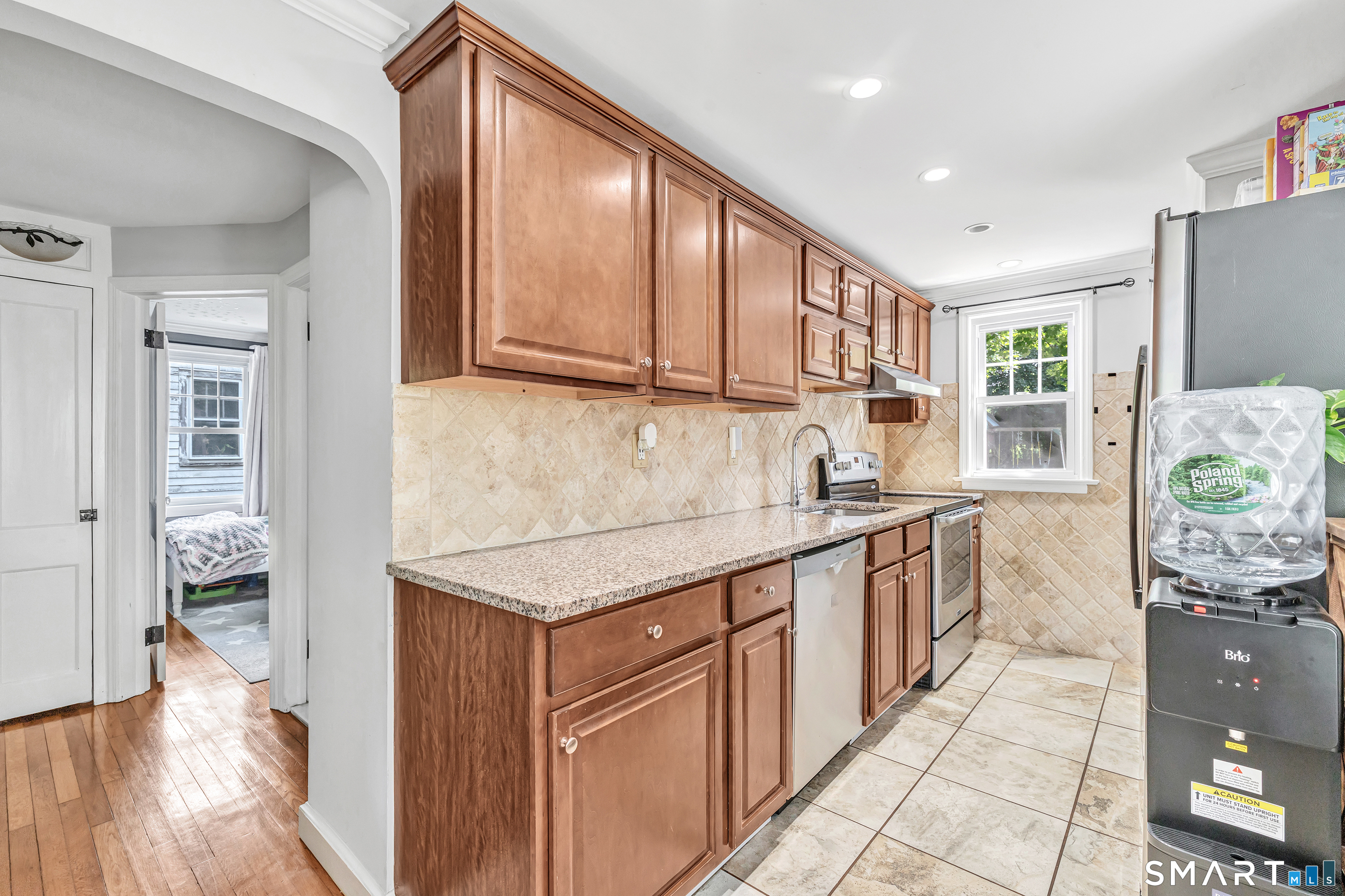 2082 Stratfield Road Fairfield CT 06825