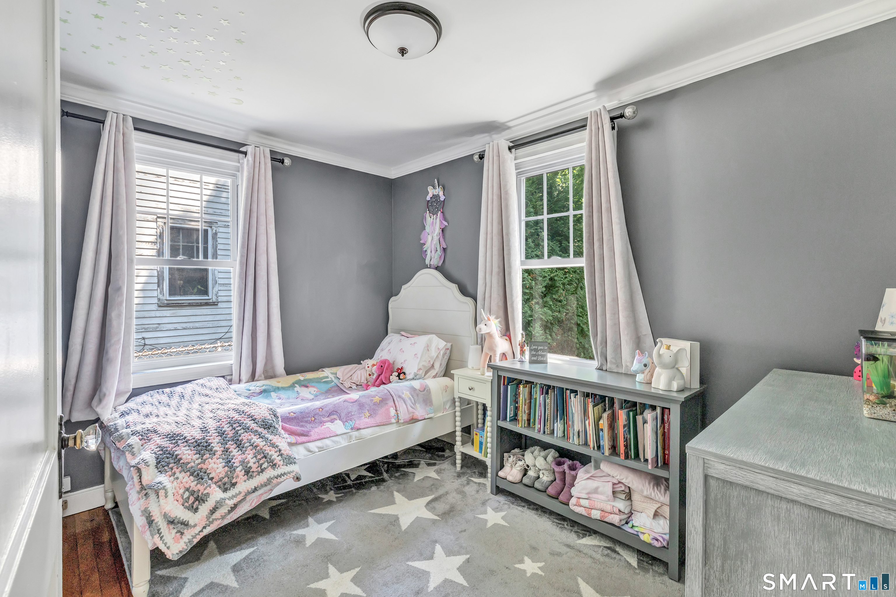 2082 Stratfield Road Fairfield CT 06825