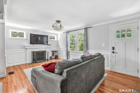 2082 Stratfield Road Fairfield CT 06825