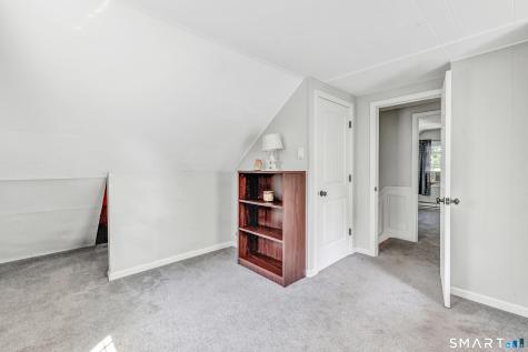 2082 Stratfield Road Fairfield CT 06825