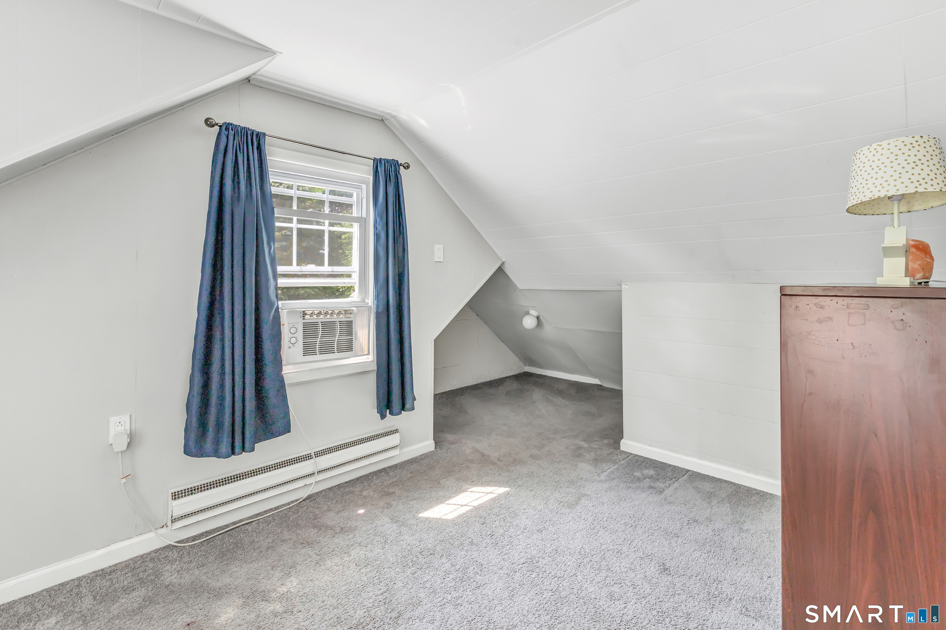 2082 Stratfield Road Fairfield CT 06825