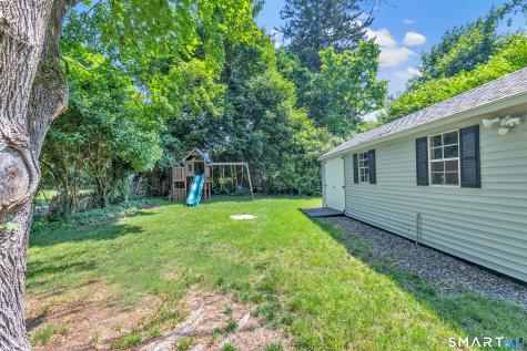2082 Stratfield Road Fairfield CT 06825