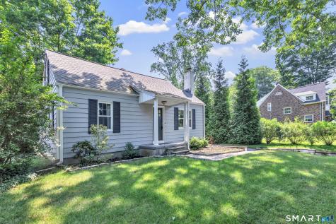 2082 Stratfield Road Fairfield CT 06825
