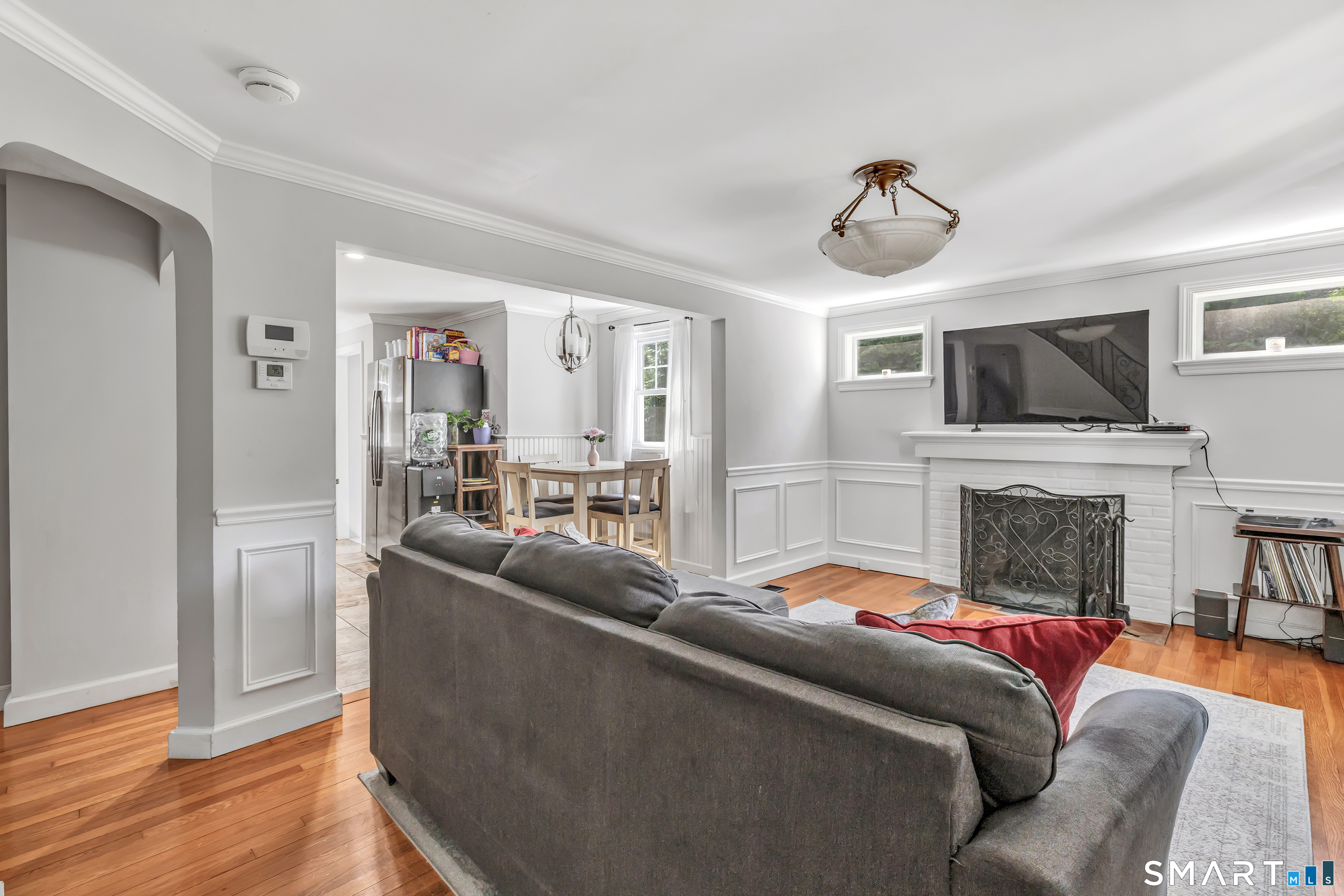2082 Stratfield Road Fairfield CT 06825