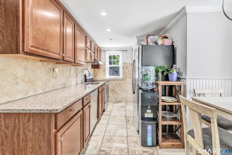 2082 Stratfield Road Fairfield CT 06825