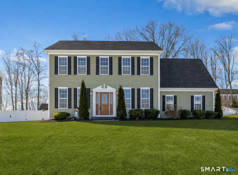 9 Fox Run Lane Seymour CT 06483