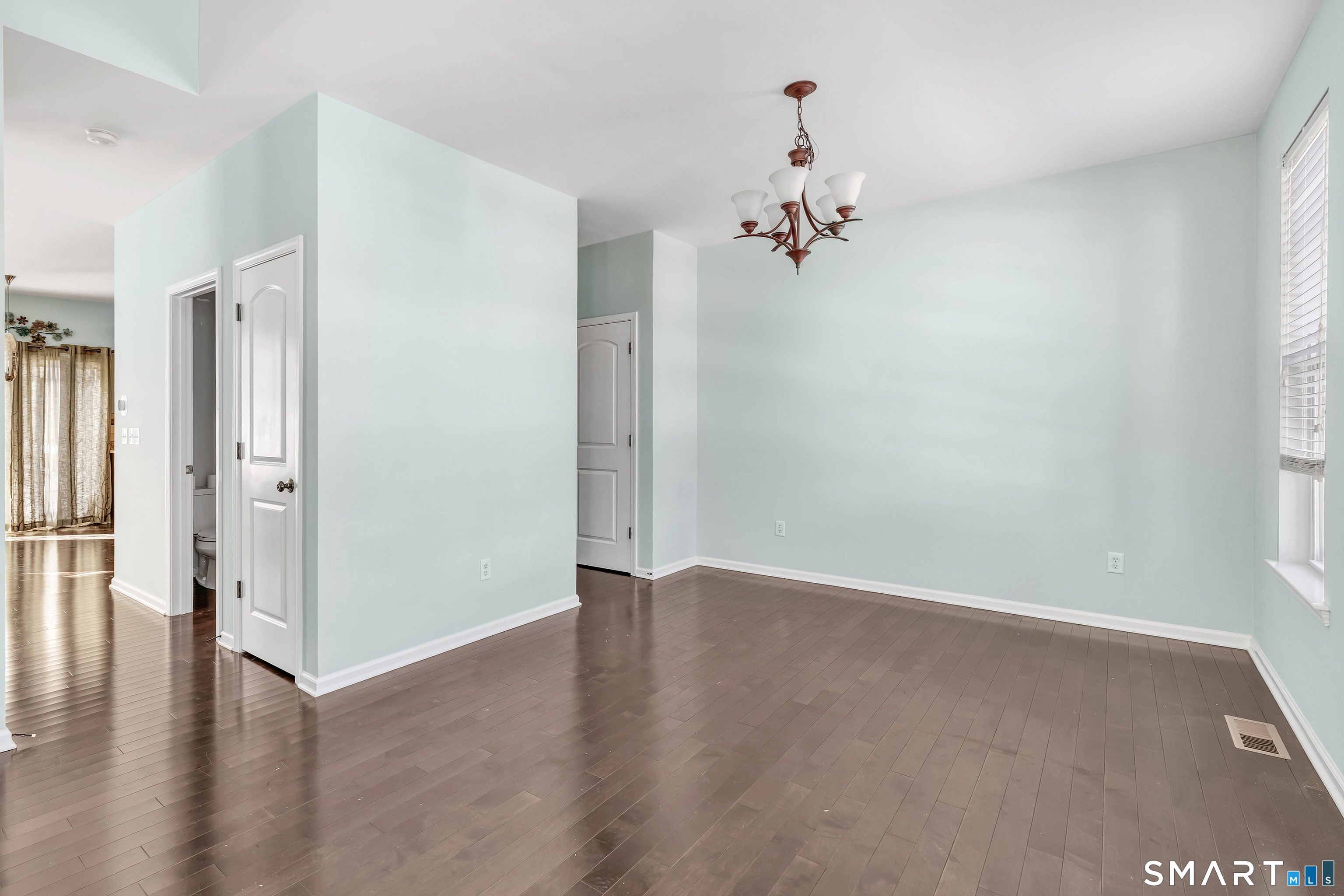 9 Fox Run Lane Seymour CT 06483