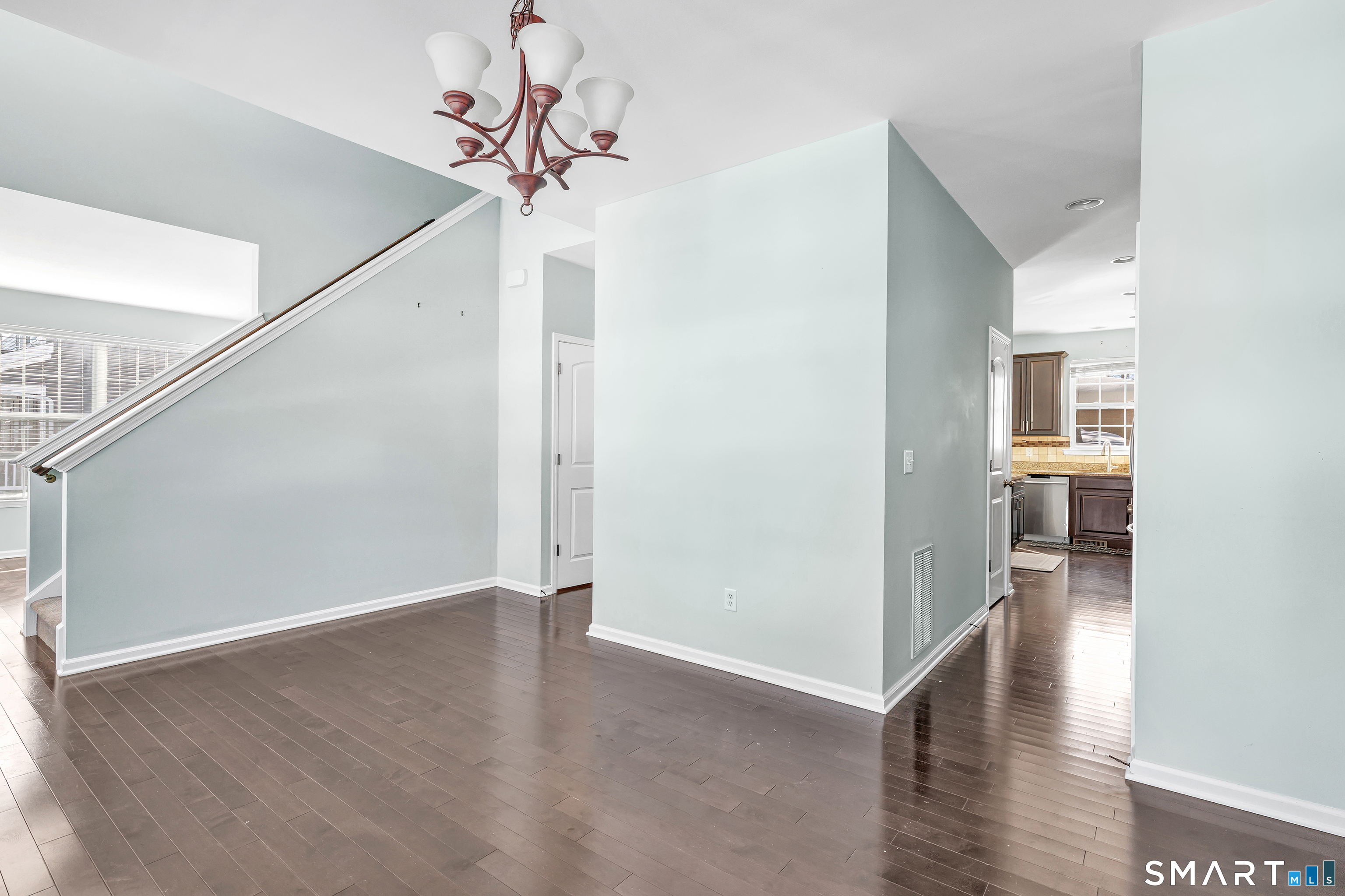 9 Fox Run Lane Seymour CT 06483