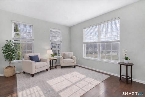 9 Fox Run Lane Seymour CT 06483