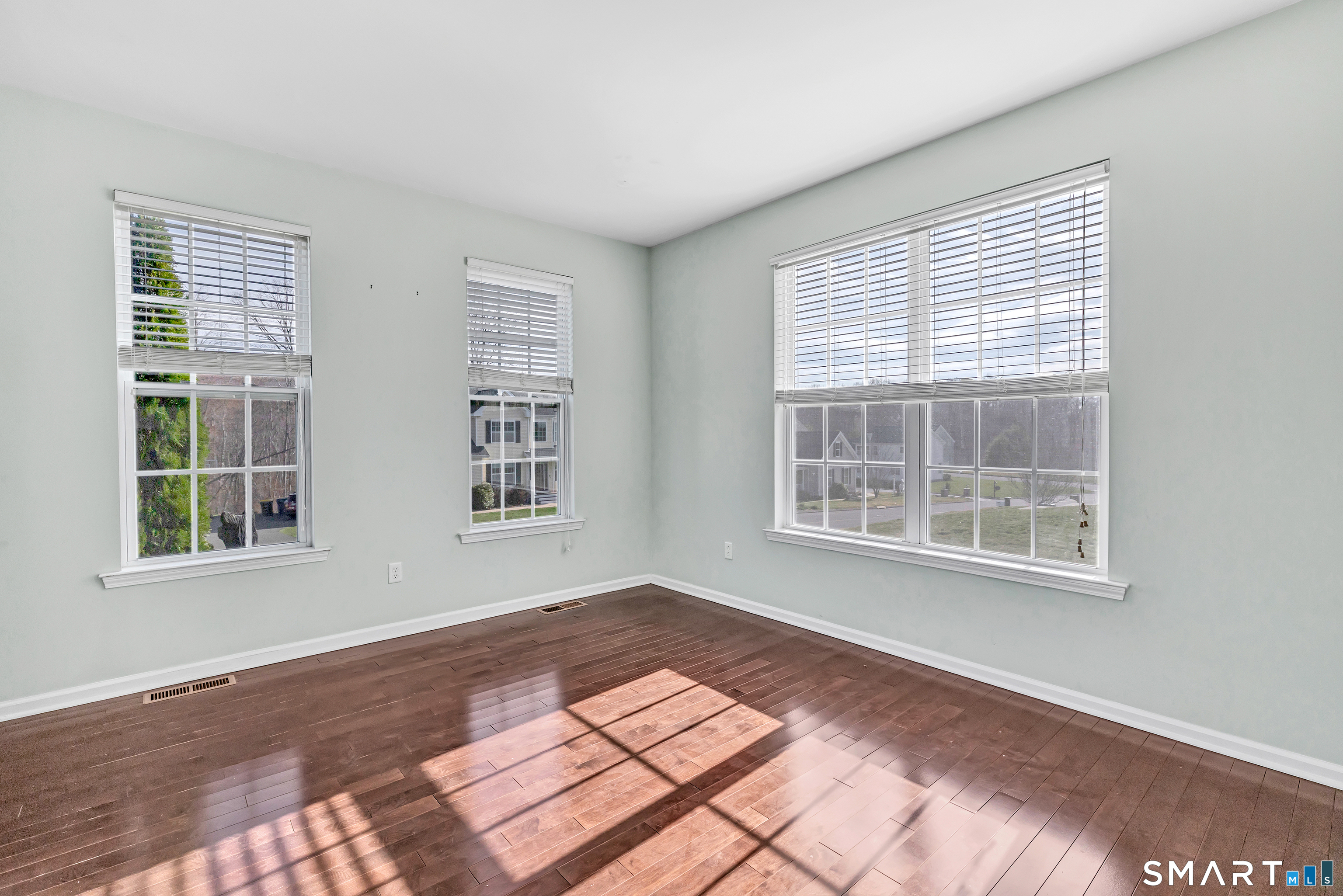 9 Fox Run Lane Seymour CT 06483