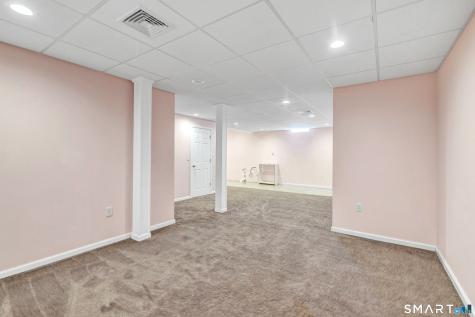 9 Fox Run Lane Seymour CT 06483