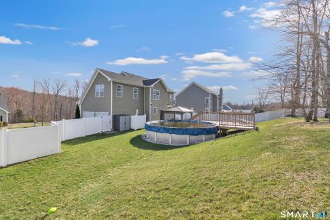9 Fox Run Lane Seymour CT 06483