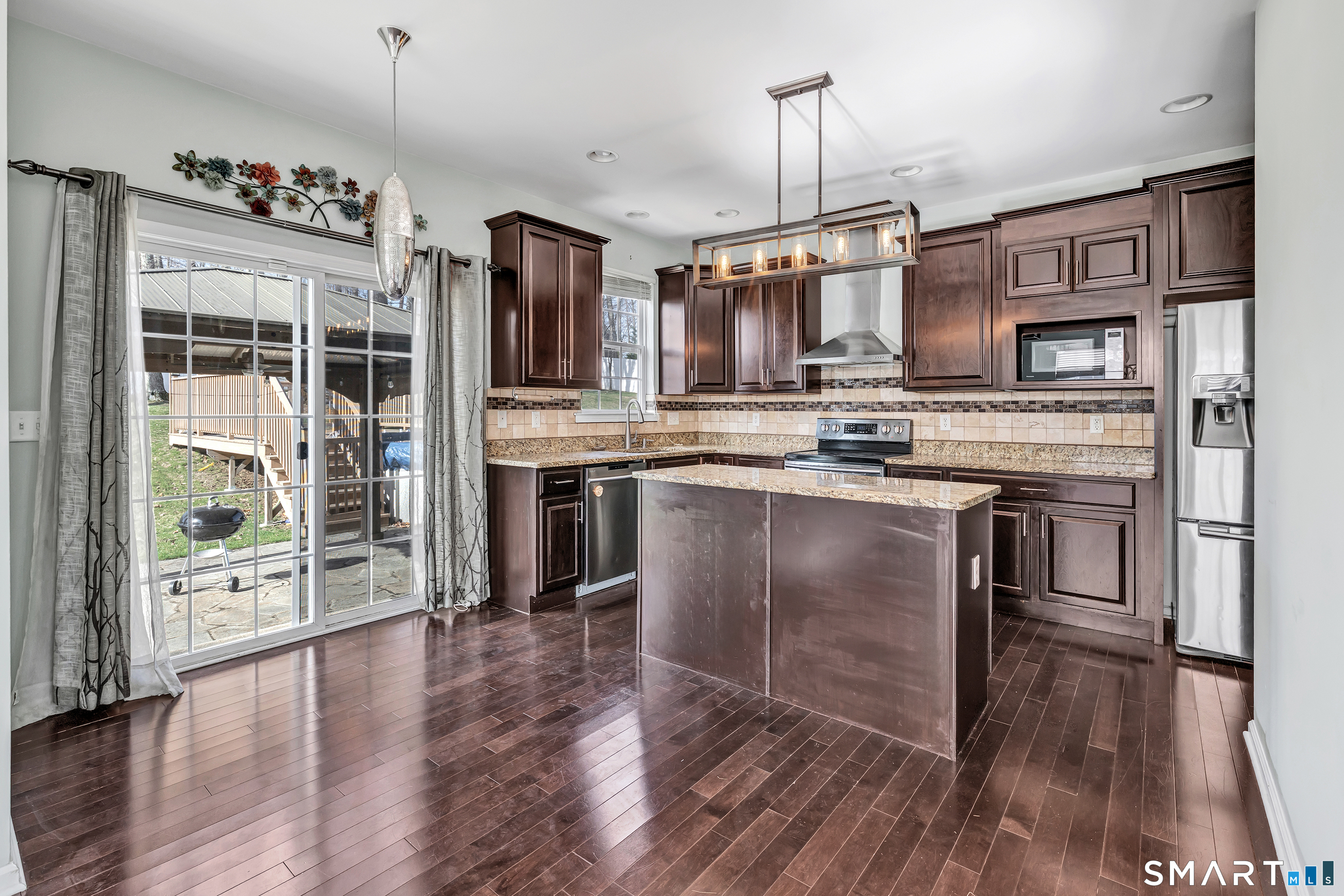 9 Fox Run Lane Seymour CT 06483