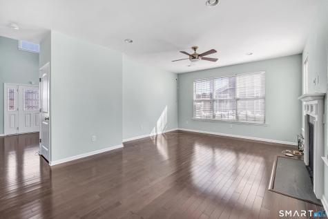 9 Fox Run Lane Seymour CT 06483