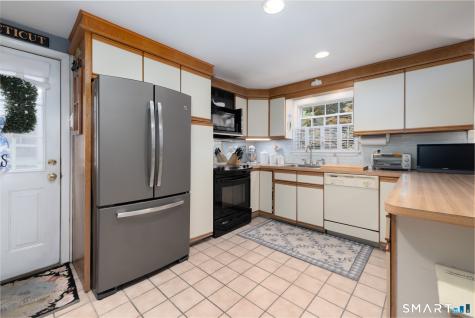 83 Glendale Drive Bristol CT 06010